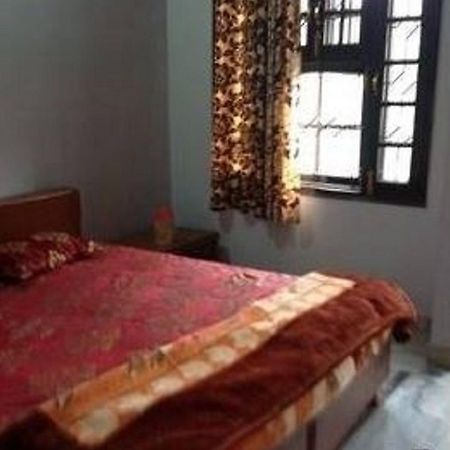 Raja Guest House Jalandhar Eksteriør bilde
