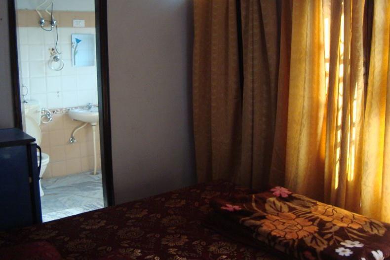Raja Guest House Jalandhar Eksteriør bilde